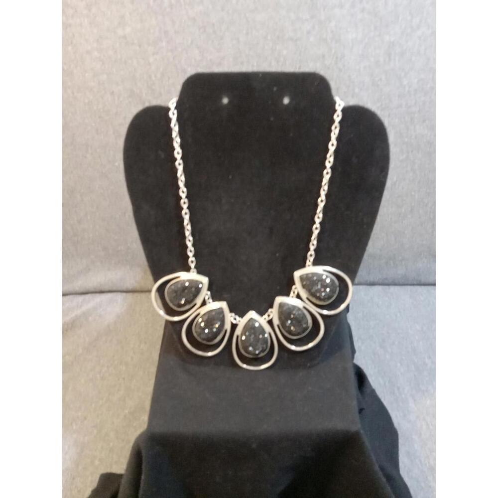 Jewelry Necklace Silver Tone Metal Black Hematite Chip Sparkle Drop Pendant